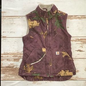RARE.  Carhartt fleece-lined vest. Plum camouflage.
